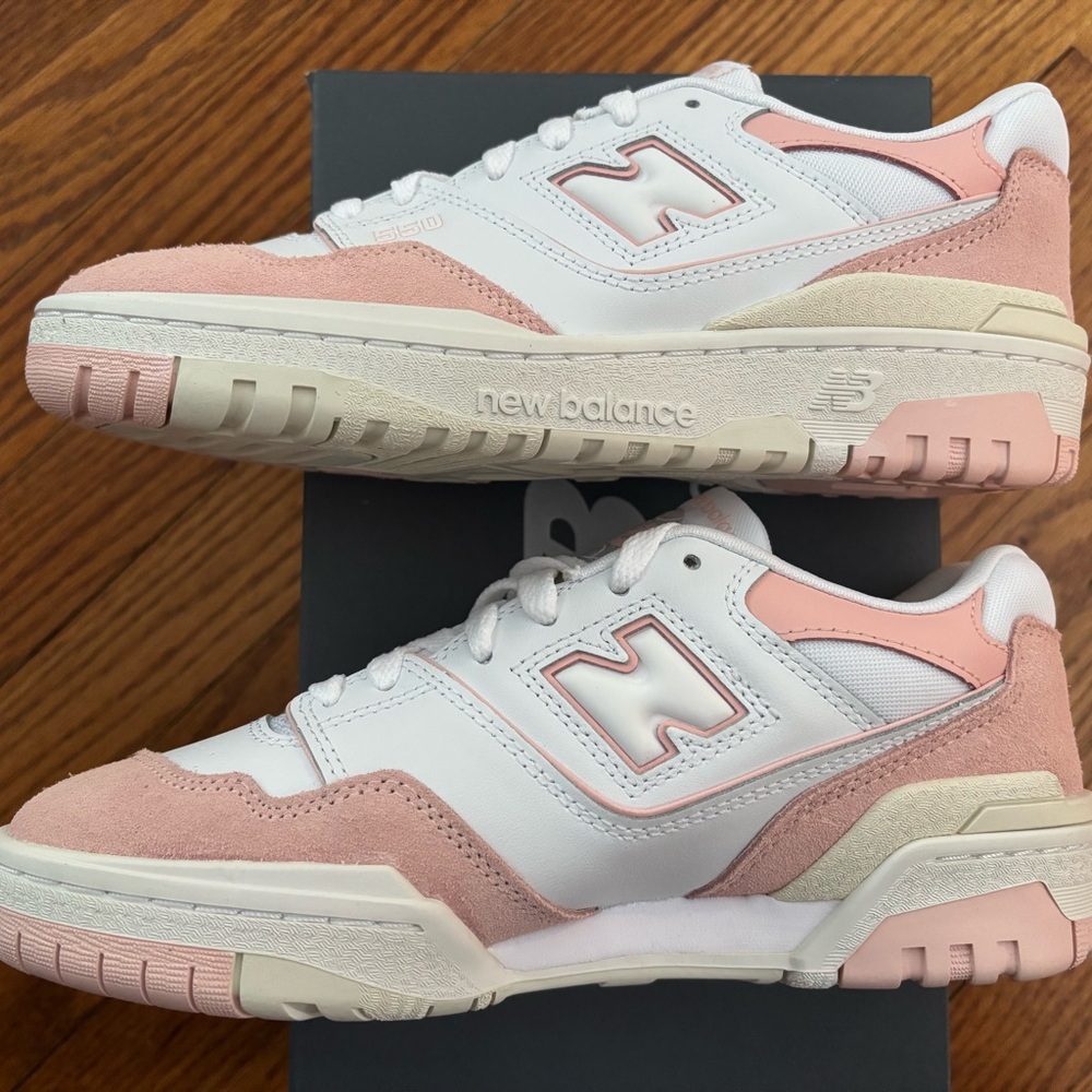 New Balance Sneakers Brand New in Box- Size 6 M Kids - Picture 3 of 7